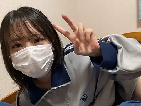 Snapshot of miniminimo_o chatting on 05.24.26 miniminimo o online show from 05.24.26