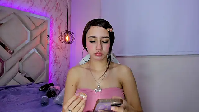 Snapshot of leri_rose_ chatting on 08.01.26 leri rose online show from 08.01.26