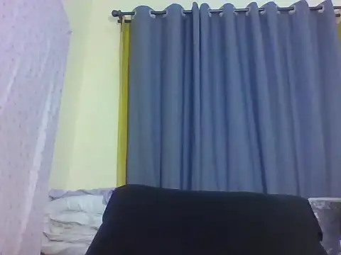 Snapshot of petite_hottie chatting on 06.09.26 petite hottie online show from 06.09.26