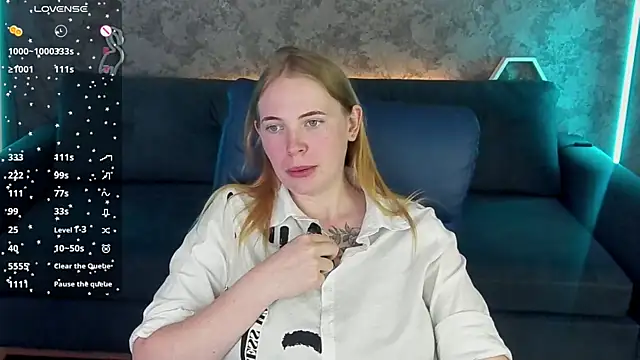 Snapshot of NikkyReyyy chatting on 05.17.26 NikkyReyyy online show from 05.17.26