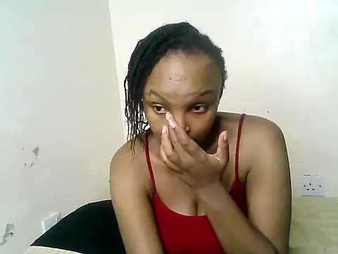 Snapshot of Diva_cheupe chatting on 05.15.26 Diva cheupe online show from 05.15.26