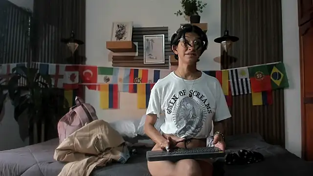 Evaa campbell online show from 07.08.26