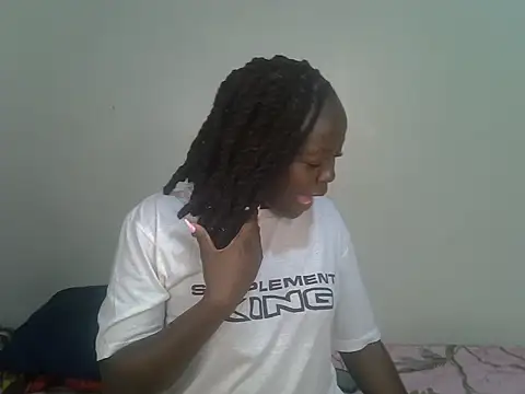 Snapshot of Ebonycherrry chatting on 05.30.26 Ebonycherrry online show from 05.30.26