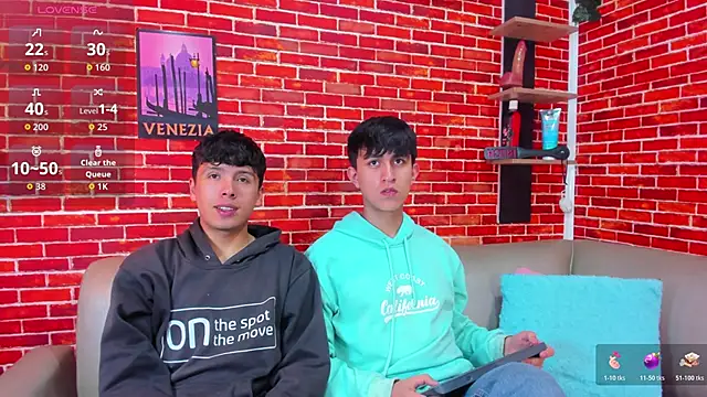 Hoot boyss  online show from 05.30.26