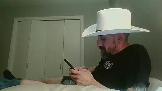 Snapshot of old_Domino chatting on 05.31.26 old Domino online show from 05.31.26