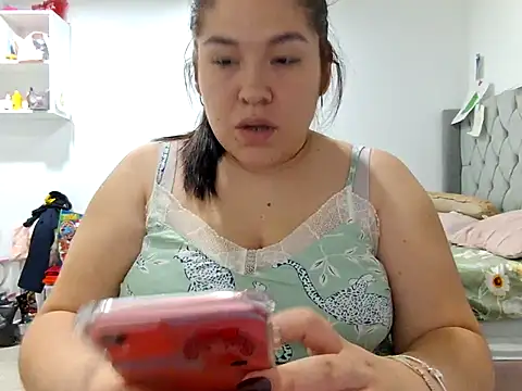 Snapshot of Maca3468 chatting on 05.21.26 Maca3468 online show from 05.21.26