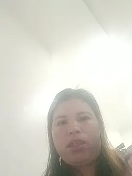 Snapshot of -Yeyi- chatting on 05.21.26 -Yeyi- online show from 05.21.26