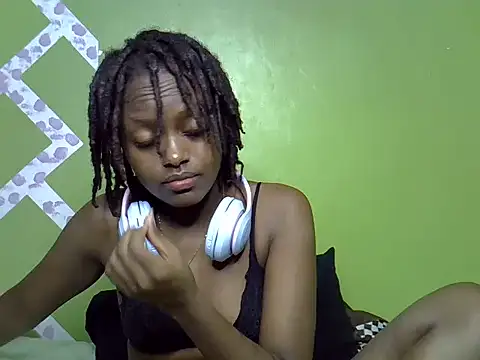 Snapshot of Slim_shedy1 chatting on 06.11.26 Slim shedy1 online show from 06.11.26