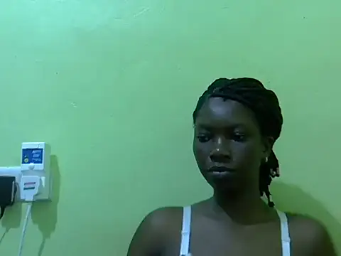 Snapshot of Sweet-Lynn chatting on 05.19.26 Sweet-Lynn online show from 05.19.26