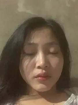 Snapshot of hinami-lo chatting on 05.23.26 hinami-lo online show from 05.23.26