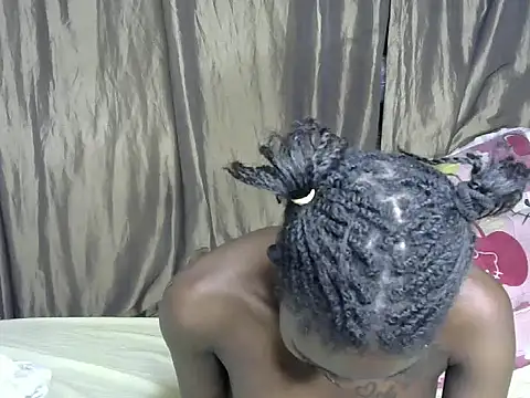 Snapshot of Africana_slim chatting on 05.22.26 Africana slim online show from 05.22.26