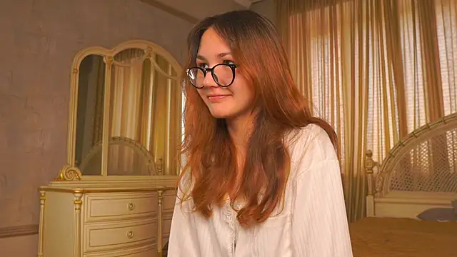 Snapshot of FrediaPfeiff chatting on 05.31.26 FrediaPfeiff online show from 05.31.26