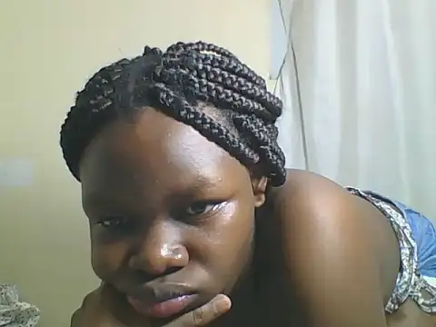 Snapshot of Sweetgal2025 chatting on 05.31.26 Sweetgal2025 online show from 05.31.26