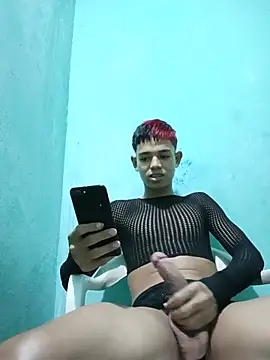 Snapshot of cute_boy_angelx18 chatting on 07.19.26 cute boy angelx18 online show from 07.19.26