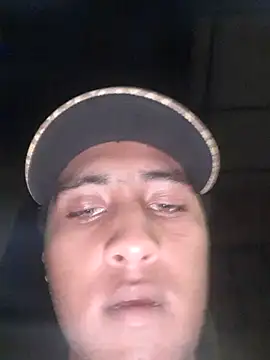 Snapshot of CamiloOlivera chatting on 06.25.26 CamiloOlivera online show from 06.25.26
