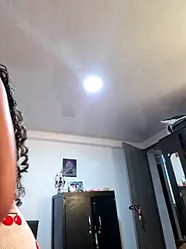 Snapshot of Bella_Jane_hot chatting on 05.31.26 Bella Jane hot online show from 05.31.26