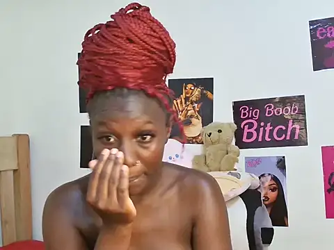 Snapshot of mardhiyah chatting on 07.23.26 mardhiyah online show from 07.23.26