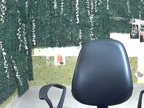 Snapshot of shallykaur chatting on 05.22.26 shallykaur online show from 05.22.26