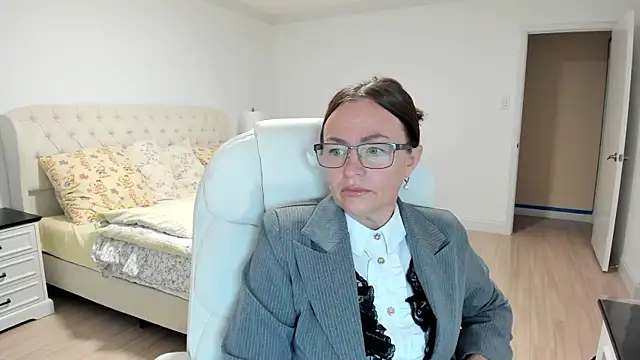 Vika73 online show from 09.20.25