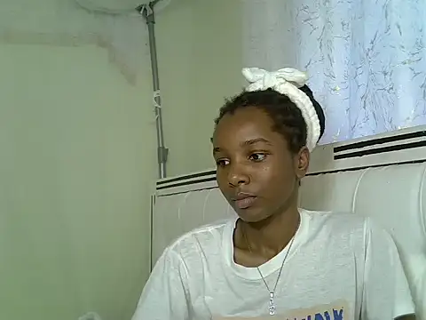 Snapshot of Sexy_vylsa chatting on 07.14.26 Sexy vylsa online show from 07.14.26