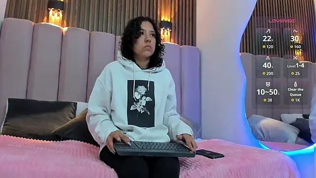 AkiraHayamii online show from 07.10.26