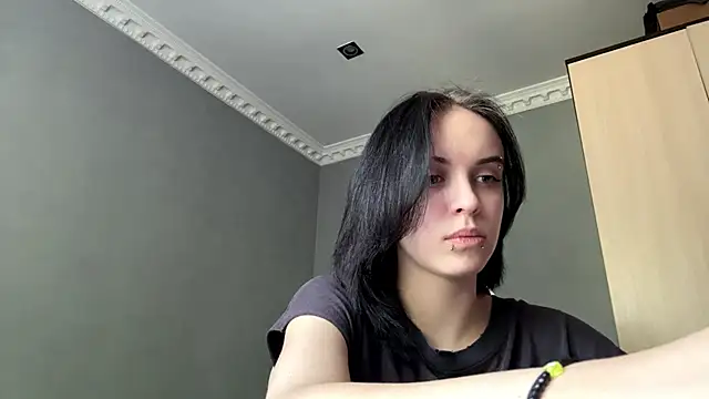 Snapshot of illiebilish chatting on 05.29.26 illiebilish online show from 05.29.26