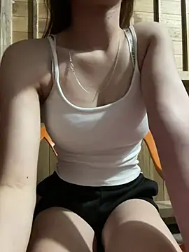 Snapshot of Bea-777 chatting on 06.17.26 Bea-777 online show from 06.17.26