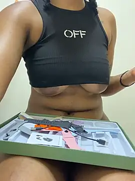 Snapshot of Mayabanka chatting on 07.16.26 Mayabanka online show from 07.16.26