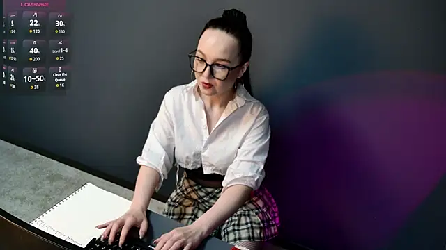 Snapshot of TishaSilverr chatting on 05.19.26 TishaSilverr online show from 05.19.26