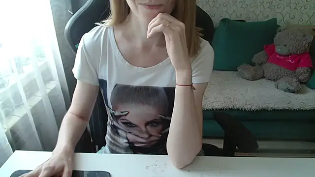 Snapshot of -Millamanka- chatting on 05.23.26 -Millamanka- online show from 05.23.26