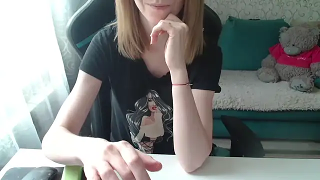Snapshot of -Millamanka- chatting on 05.29.26 -Millamanka- online show from 05.29.26