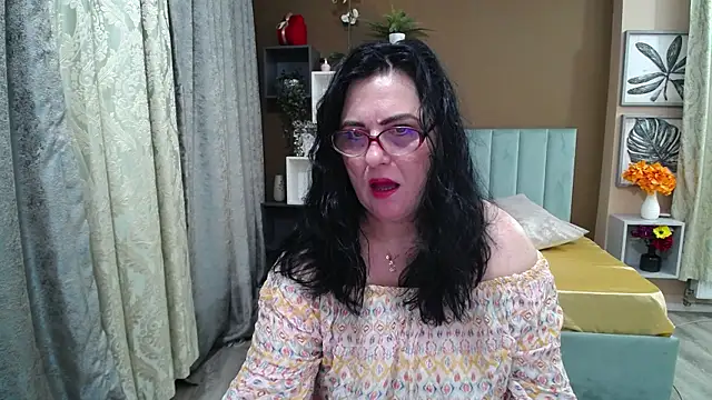 Snapshot of ValerieSmithsx chatting on 05.31.26 ValerieSmithsx online show from 05.31.26