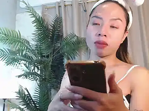 Snapshot of Super_Hot_BunnyXX chatting on 05.20.26 Super Hot BunnyXX online show from 05.20.26