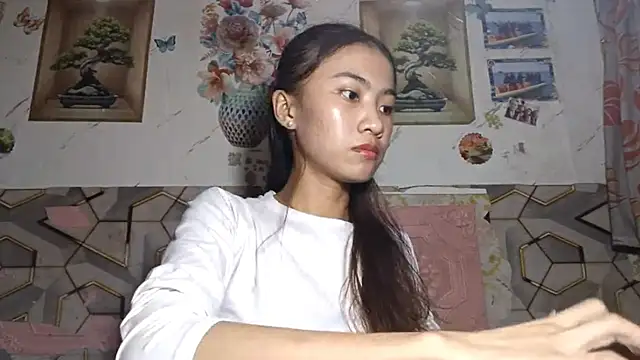Snapshot of DeeannGunby chatting on 05.31.26 DeeannGunby online show from 05.31.26