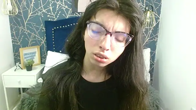 Snapshot of Allyshon_ chatting on 05.23.26 Allyshon online show from 05.23.26