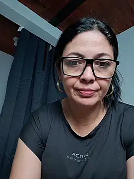 Snapshot of Scarlett_Valnyx chatting on 06.01.26 Scarlett Valnyx online show from 06.01.26