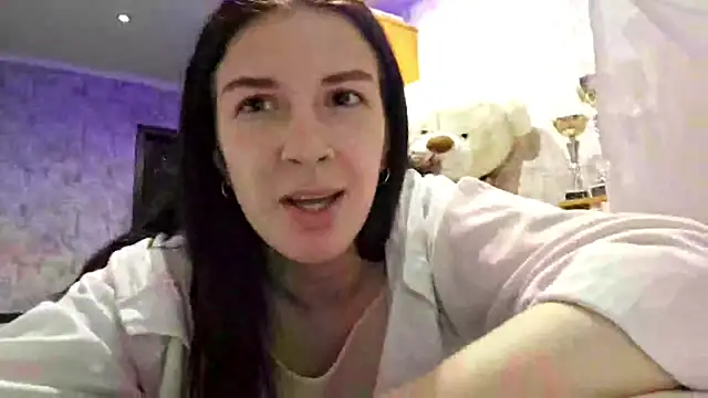 Snapshot of MoroseViki chatting on 05.31.26 MoroseViki online show from 05.31.26