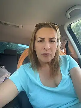 Snapshot of Hot-Milf4U chatting on 07.27.26 Hot-Milf4U online show from 07.27.26