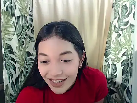 Snapshot of itsme_gwen chatting on 06.21.26 itsme gwen online show from 06.21.26