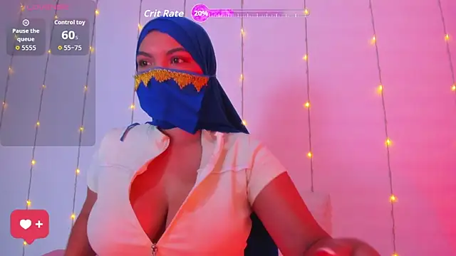 Snapshot of Amira_002 chatting on 05.26.26 Amira 002 online show from 05.26.26