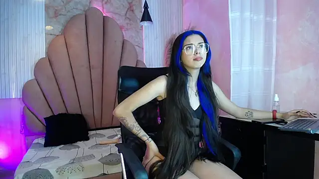 Snapshot of Kyomi_Hunt chatting on 07.14.26 Kyomi Hunt online show from 07.14.26