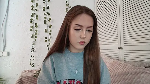 Snapshot of silver_grl chatting on 05.25.26 silver grl online show from 05.25.26