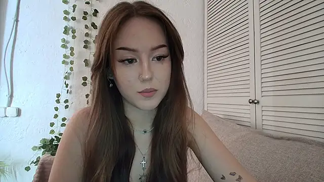 Snapshot of silver_grl chatting on 05.26.26 silver grl online show from 05.26.26