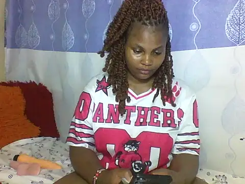 Snapshot of juicy_naughty chatting on 07.17.26 juicy naughty online show from 07.17.26