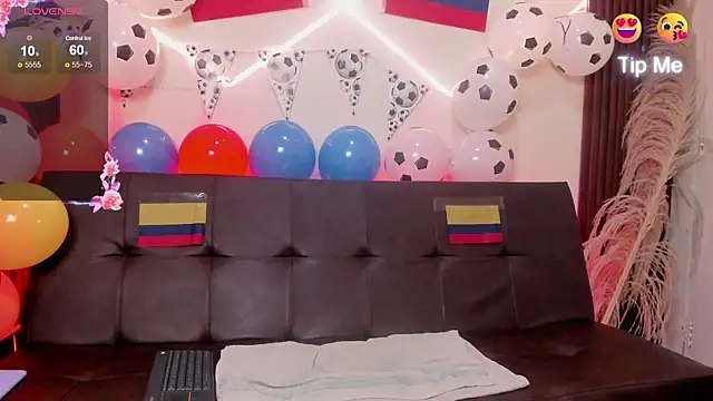 TaniaEyes online show from 06.10.26