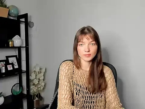 Snapshot of KiraBliss28 chatting on 05.25.26 KiraBliss28 online show from 05.25.26