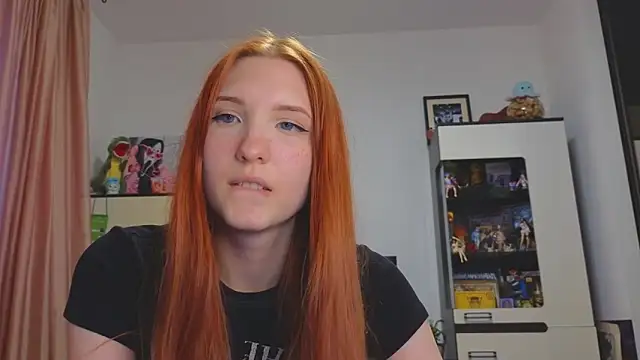 Snapshot of Olivia_Ridd chatting on 06.11.26 Olivia Ridd online show from 06.11.26