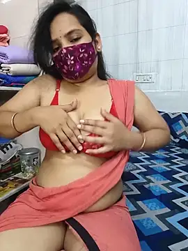 Snapshot of shalini_gupta05 chatting on 06.10.26 shalini gupta05 online show from 06.10.26