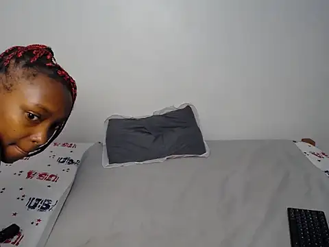 Snapshot of Playfulsinnerr chatting on 06.27.26 Playfulsinnerr online show from 06.27.26