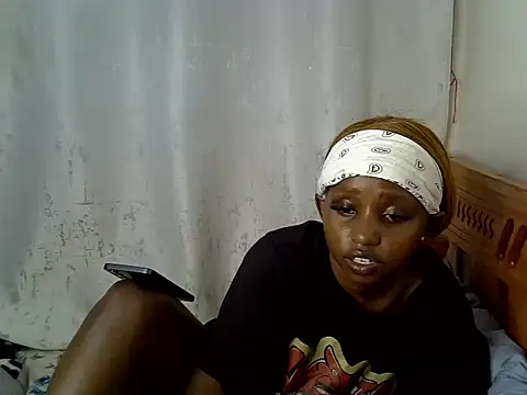 Snapshot of miss_berry01 chatting on 06.19.26 miss berry01 online show from 06.19.26